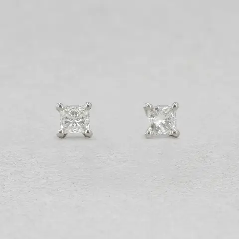 18wg diamond earrings 0.70ct