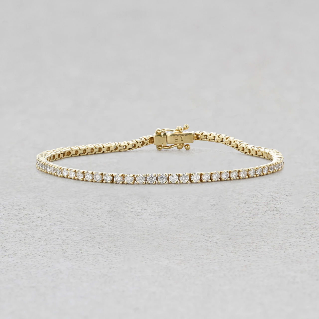18yg Diamond Tennis Bracelet 3.04ct 