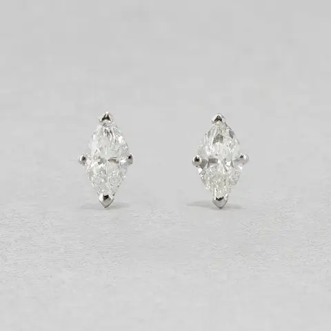 18wg diamond earrings 1.07ct