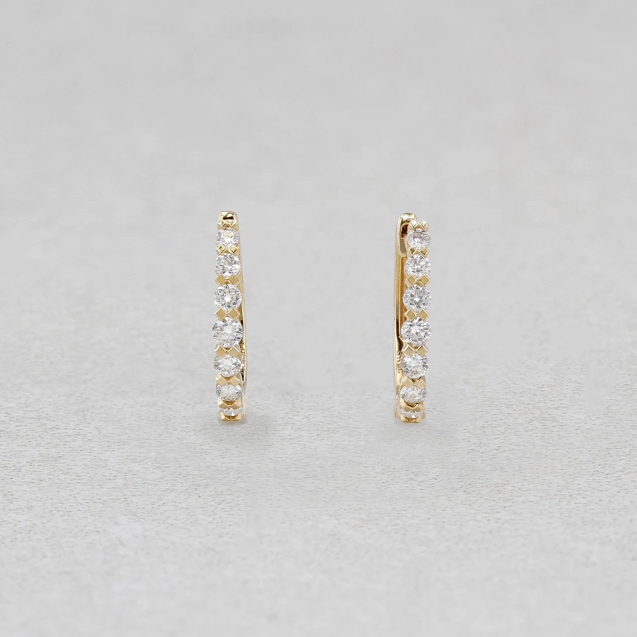14yg diamond earrings 0.26ct 