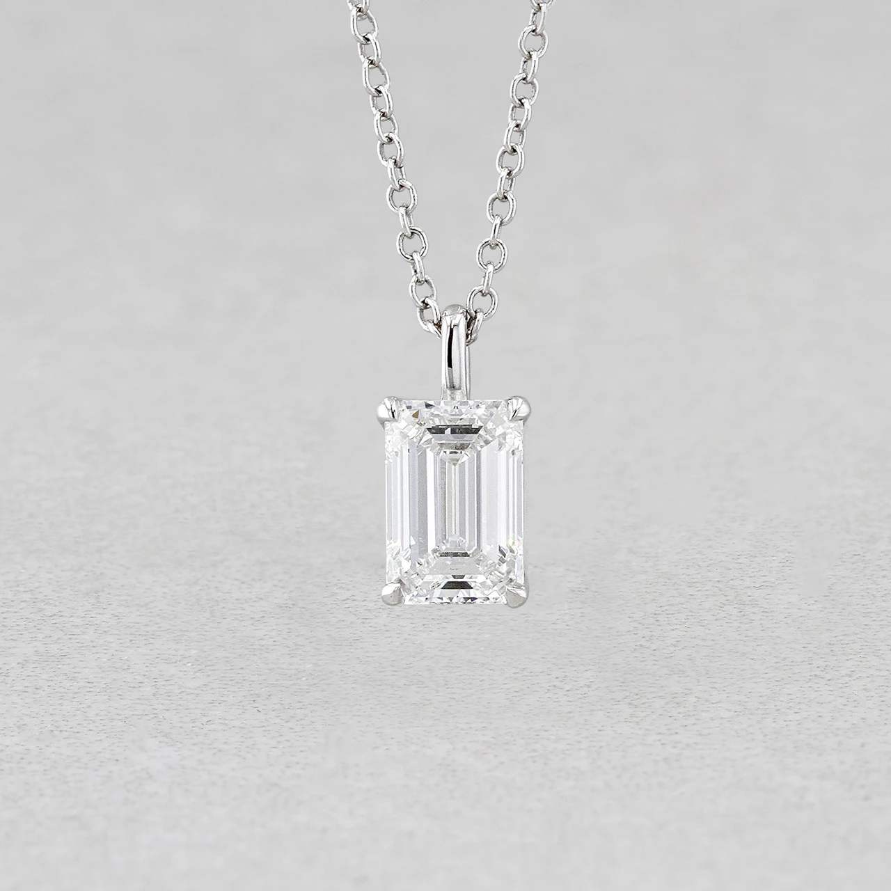 18ct White Gold 1.09ct Lab Grown Diamond Pendant