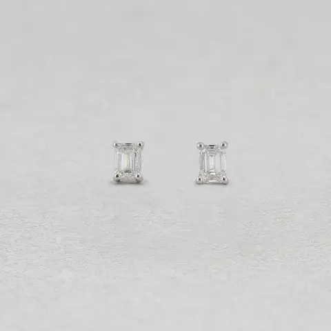 18wg diamond earrings 0.80ct 